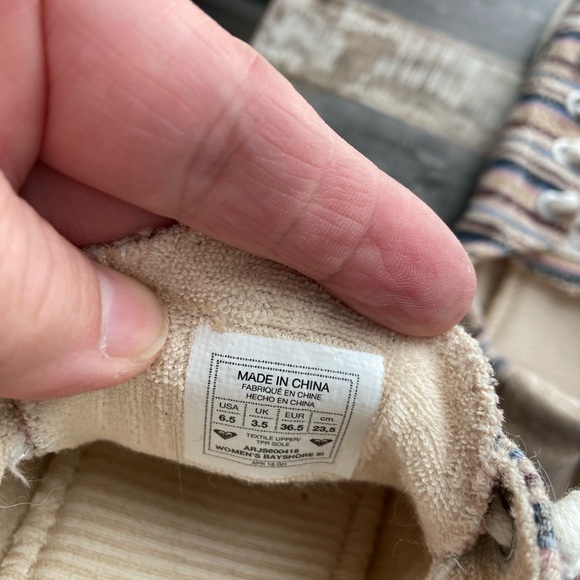 Roxy slip on shoes - Picture 2 of 4